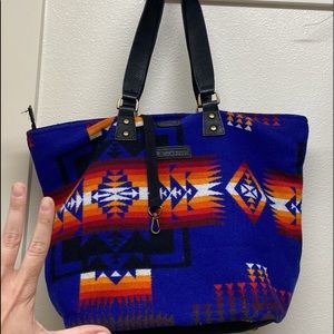 Beautiful multi colored Pendelton bag.